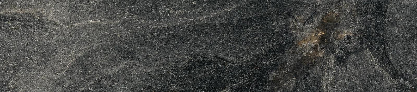 Чёрный керамогранит Delacora Санторини с лаппатированной поверхностью, размер 200x900 мм, для стен и пола в современных интерьерах — фото 11