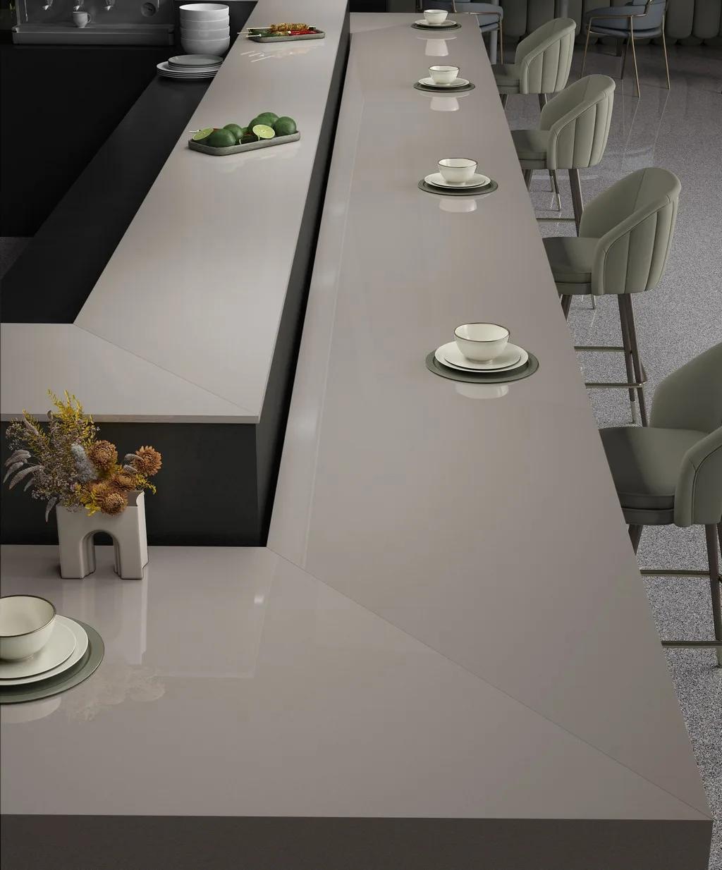 Глянцевый серый керамогранит ENNFACE Colorblend Grey 800×3000 мм с отражающей поверхностью для стен ванной комнаты — фото 2