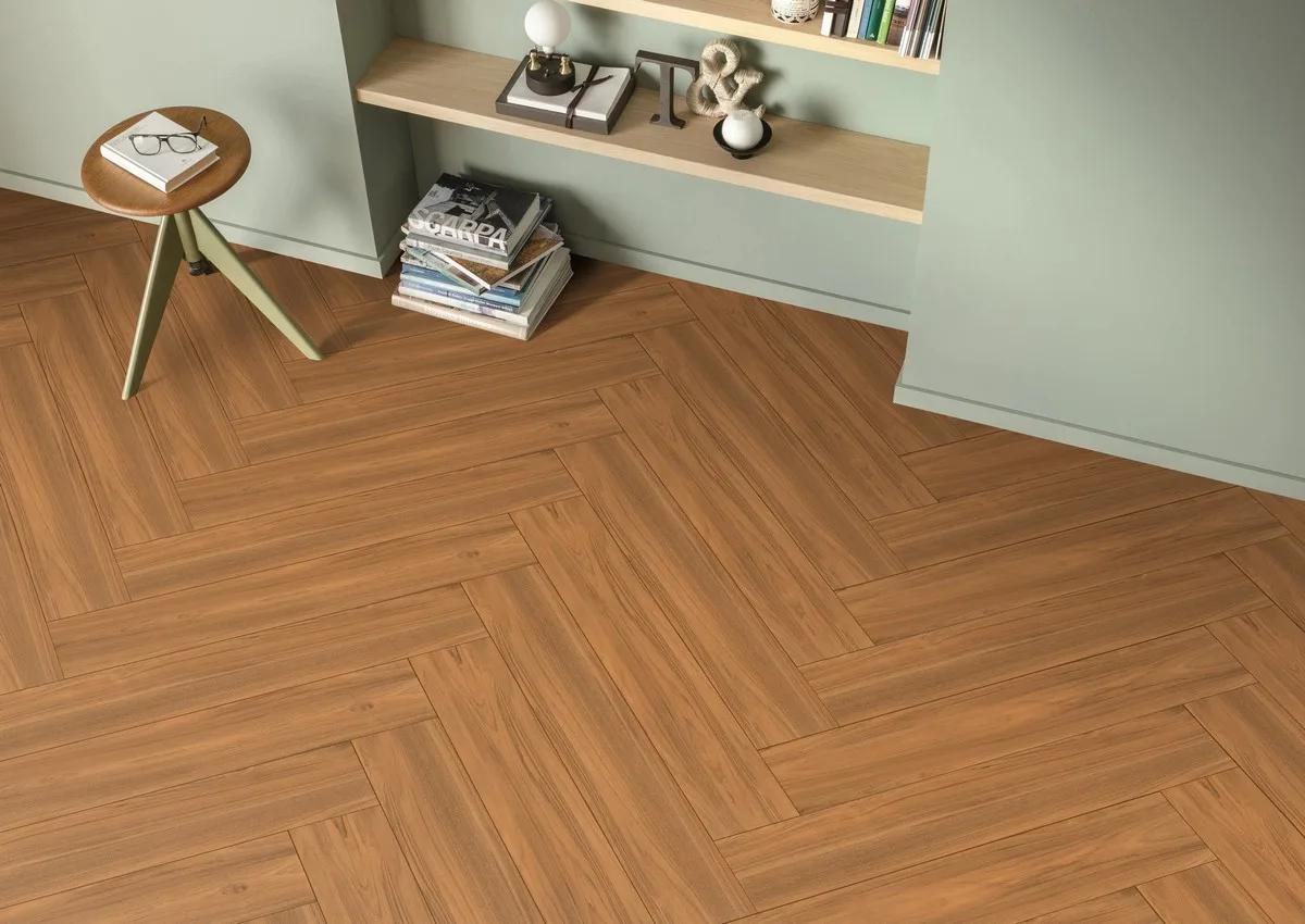 Керамогранит ENNFACE Crown Teak 200×1200 мм с текстурой тикового дерева, матовая поверхность, тёплые древесные оттенки — фото 2