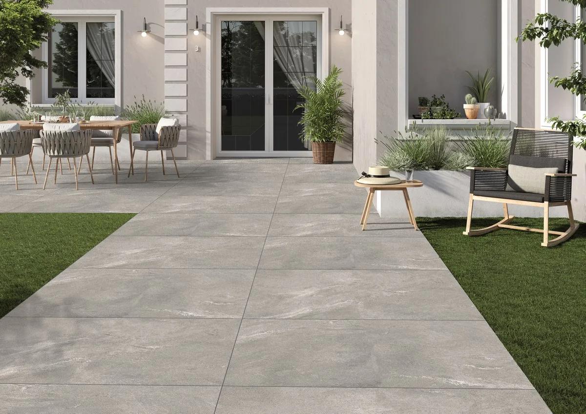 Чёрный структурированный керамогранит ENNFACE Dolomite Black 600x1200 мм с прожилками доломита, противоскользящая поверхность R11 — фото 2
